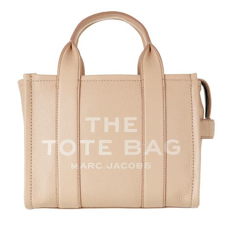 marc jacobs tote bag dust